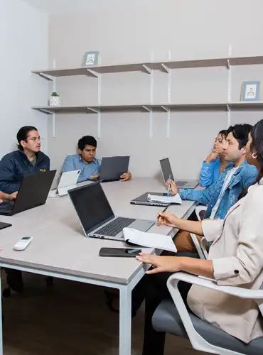 Espacios Premium flexibles en Chiclayo, oficinas de coworking compartidas para freelancers y emprendedores